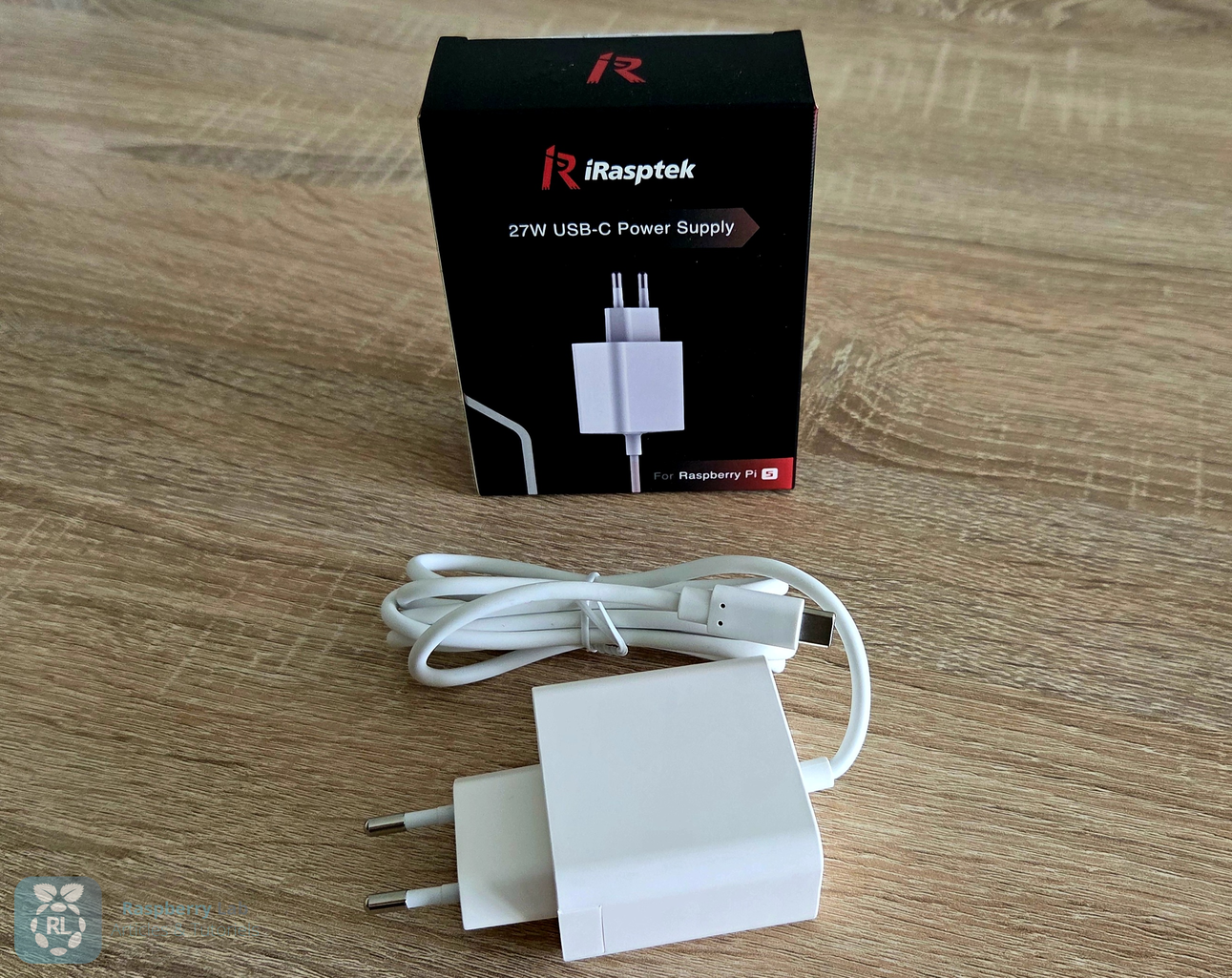 Alimentation électrique fournie dans le kit iRasptek